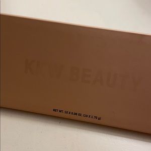 KKW Beauty Classic Eyeshadow Palette